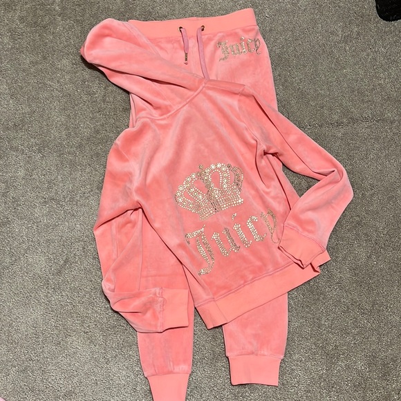 Pants - 🎄Pink nwt velour sweatsuit s juicy rhinestones crown couture